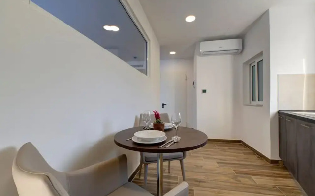 Seaview Stays