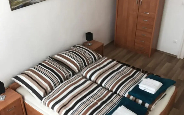 Éva Apartman
