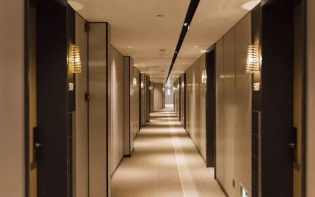 Homeinn Plus Hotel (Bayannur Provincial Government Railway Station)