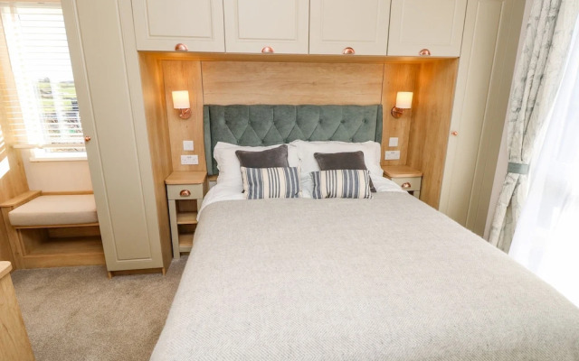 Vendee Lodge