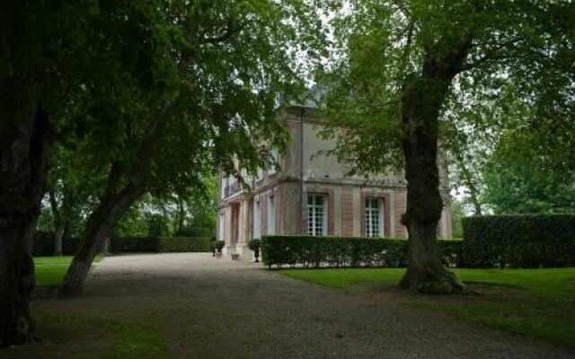 Château de maillot - Chambre d'hôtes