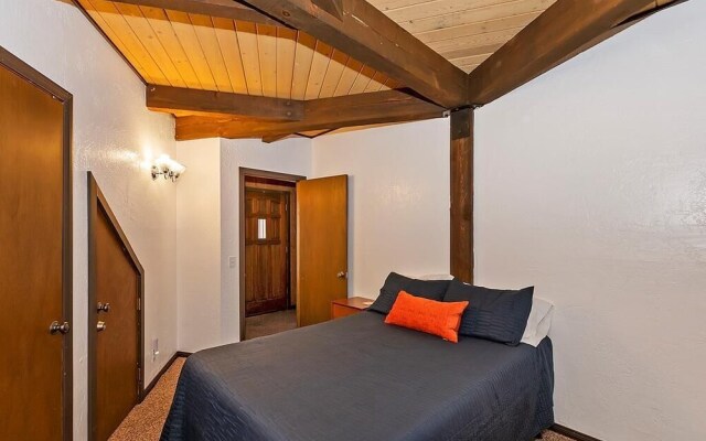 021 - Tree Fort Getaway