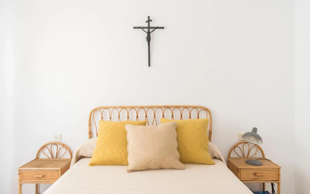 Beautiful apartment with terrace near the beach