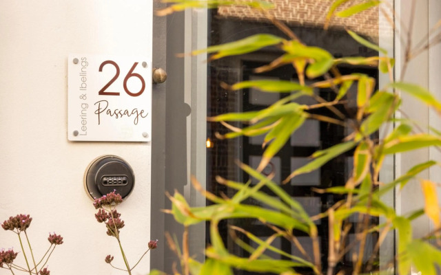 Passage, spacious apartment in historic center