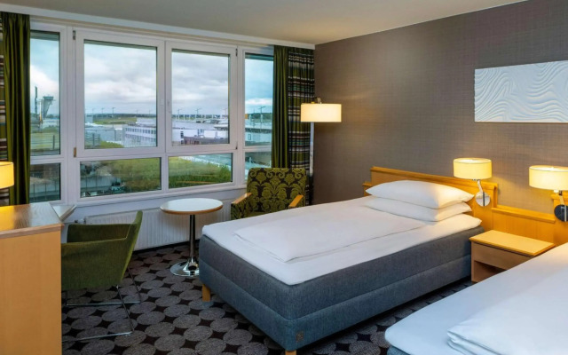 Mövenpick Hotel Nuernberg Airport