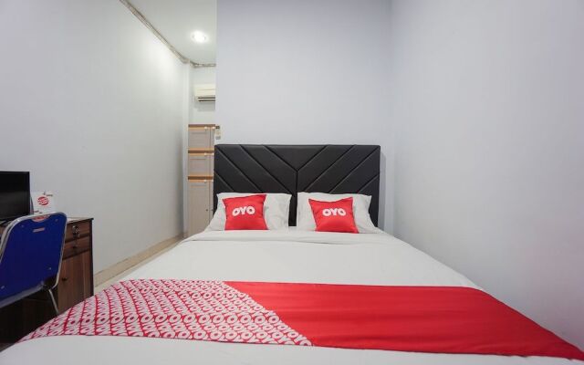 OYO 2566 Putri Kesia Rooms