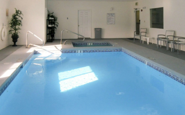 Quality Inn & Suites Salina National Forest Area