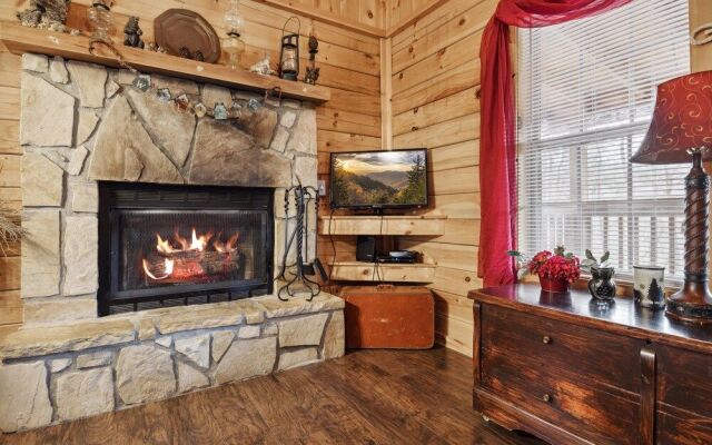 Sleepin' Inn 2 Bedroom Cabin by RedAwning