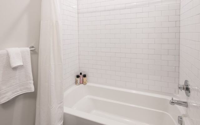 CozySuites Artistry Cincinnati