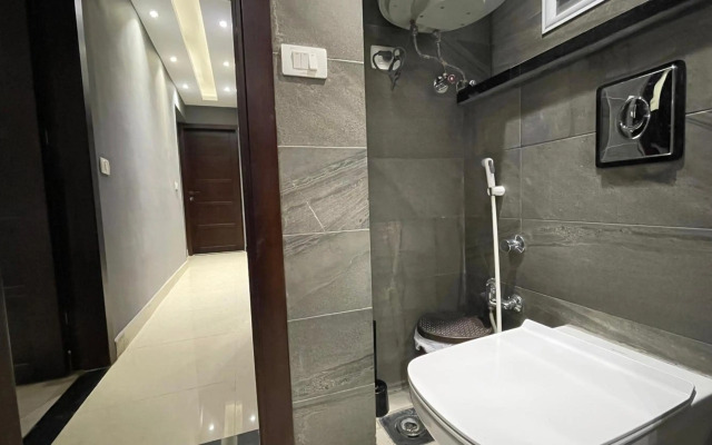 F5 luxury Apartment - شقة فندقية فاخرة المهندسين