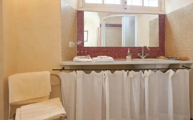 A Romantic Rocca Retreat