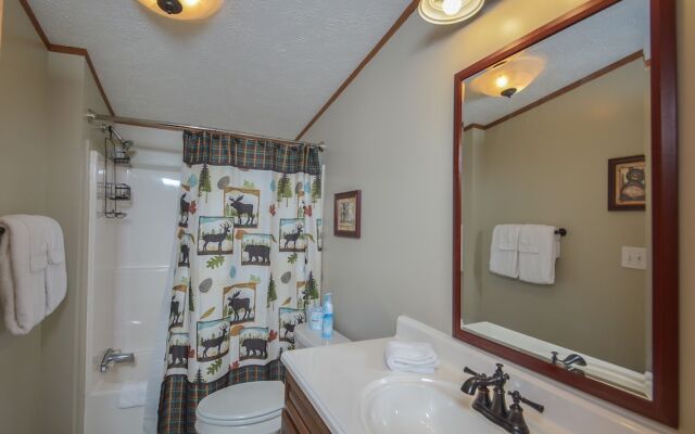 Knotty Pines 3 Bedroom House