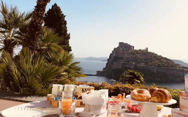 Villa To Ischia With Love