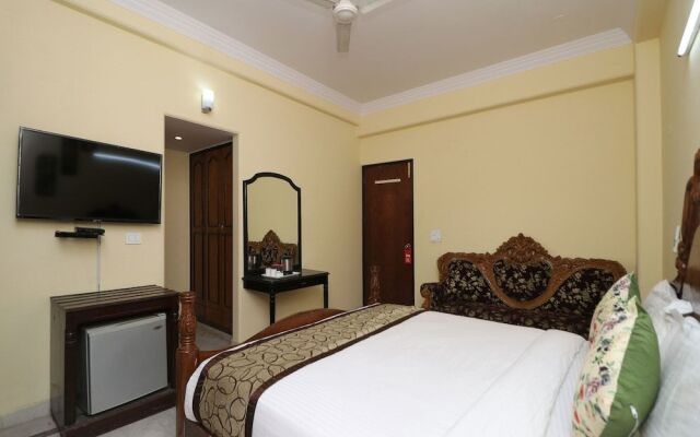 OYO 12311 Hotel Annus Holidays