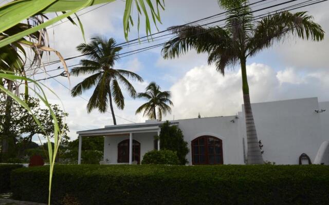 Frangipani Apartment