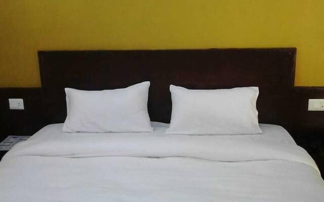 Hotel Trishul Regency
