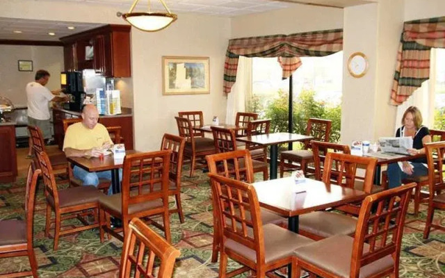 Wingate By Wyndham Springfield