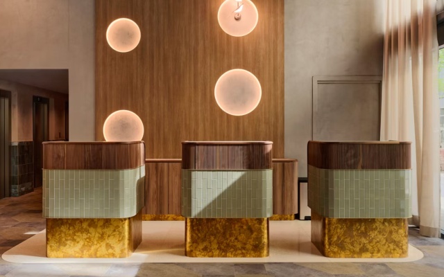 D8 Hotel