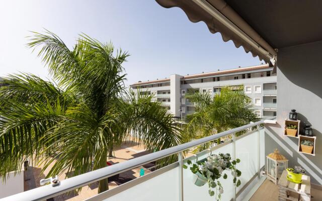 Home2Book Stunning Apartment Bajamar