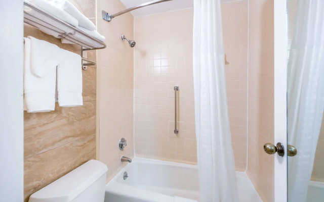 Quality Inn Fredericksburg, Central Park Area