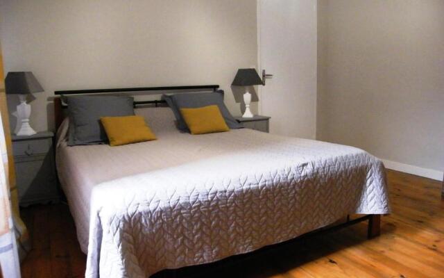 LOU CHASTEL - DEMEURE PERIGOURDINE ENTIEREMENT CLIMATISEE avec PISCINE PRIVEE