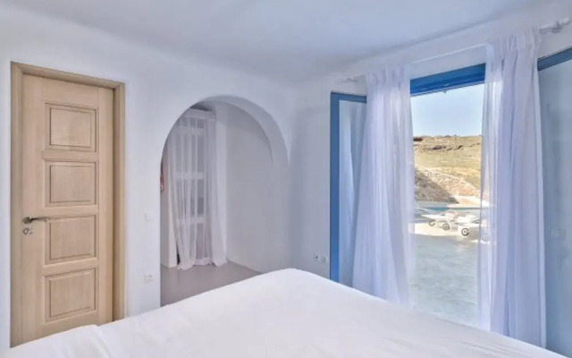 4 Bedroom Villa With Private Pool and sea View