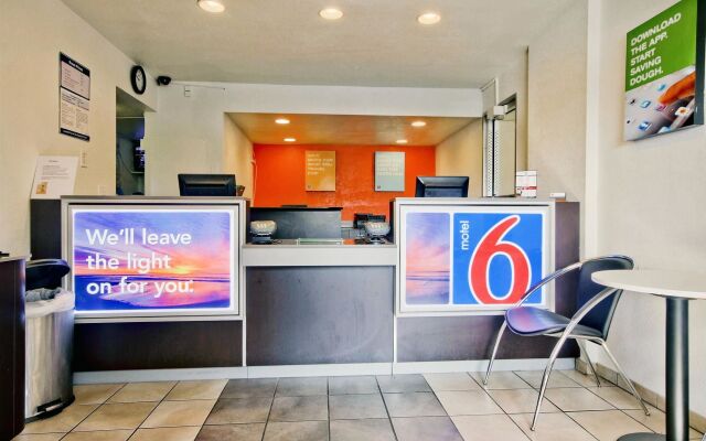 Motel 6 Pompano Beach