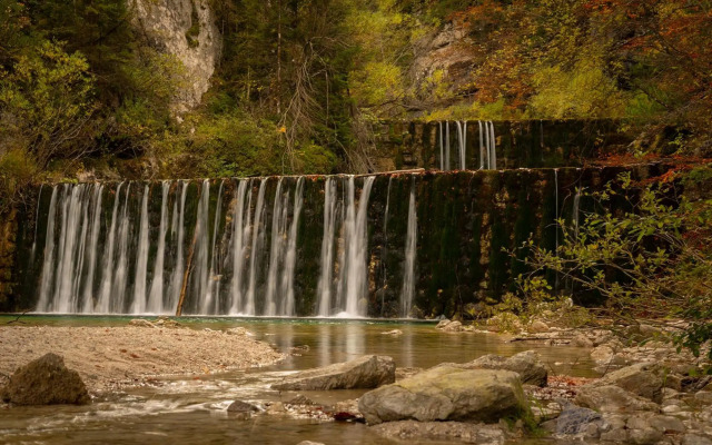 Outstanding Lake View.