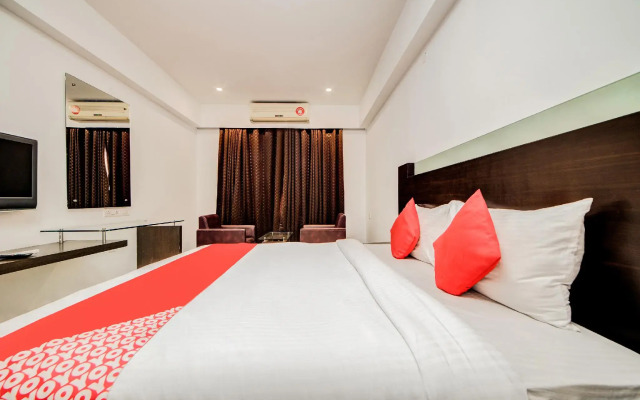 OYO Flagship 469 Kachiguda Railway Station