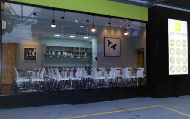Mr. Hostel Business Lodge