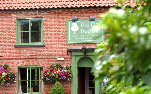 The Oak Tree Inn
