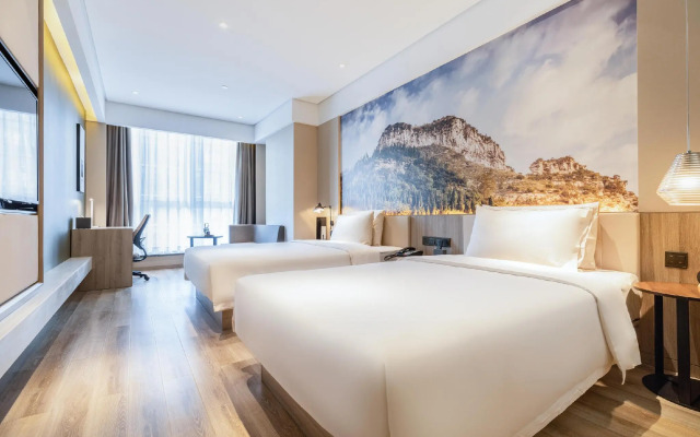 Atour Hotel Zibo High-Tech Zong Liuquan Road
