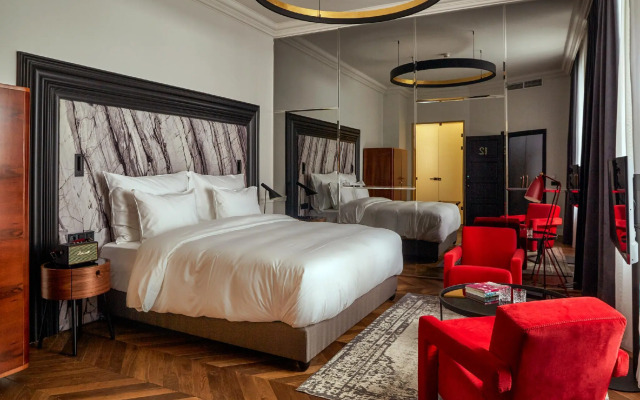 Hotel Collect – Adults Only