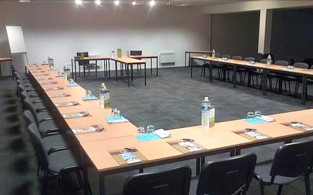 Park & Suites Village La Rochelle - Marans