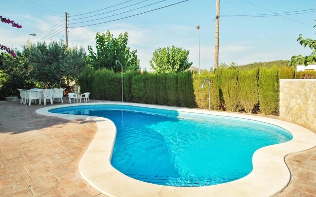 Villa With 6 Bedrooms in Canyelles, With Wonderful Mountain View, Priv