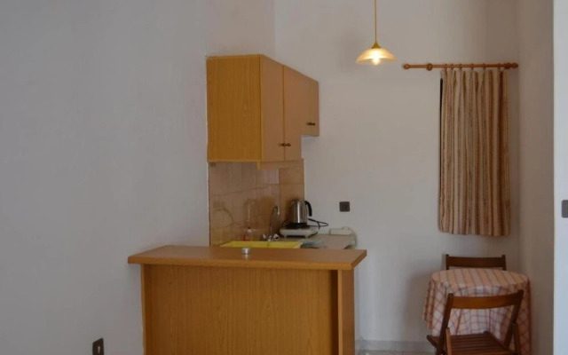 Argiro Studios And Apartments