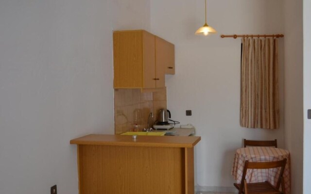 Argiro Studios And Apartments