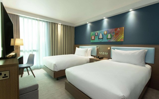 Hampton by Hilton Hamilton Park