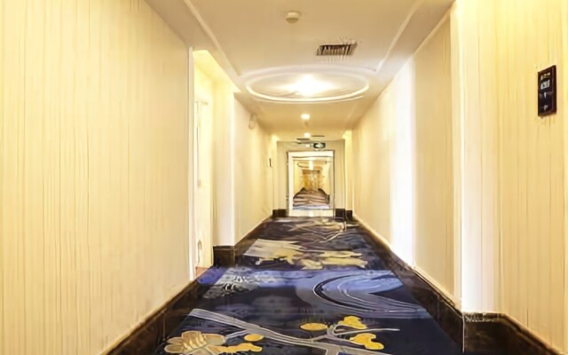 Lijiang Hotel