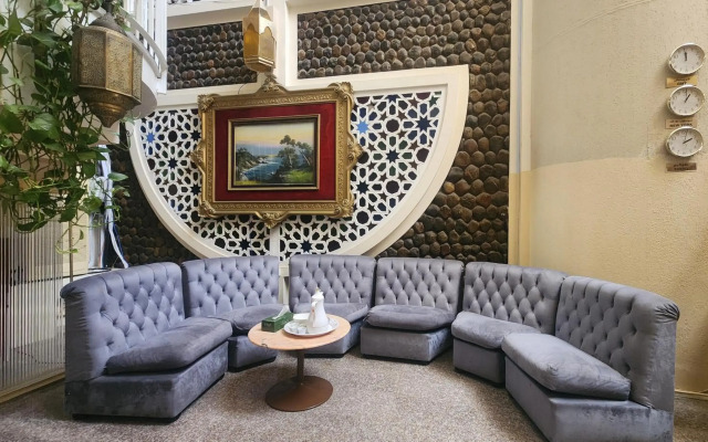 Qurum Beach Hotel