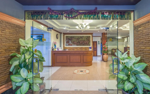 Sripet Hotel