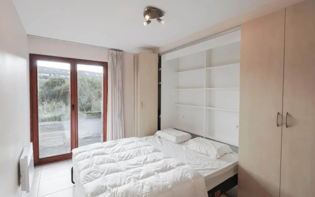 Apartment With Private Balcony