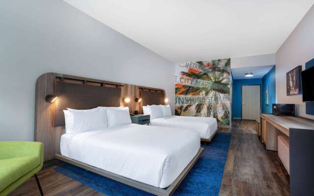 TRYP by Wyndham Orlando