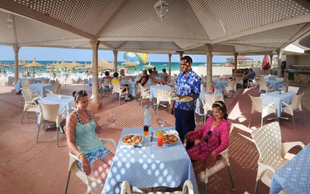 Abou Sofiane-Families & Couples Only