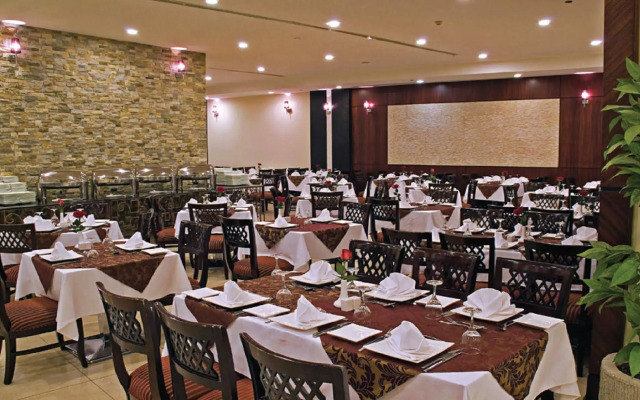 Dar Al Eiman Royal Hotel