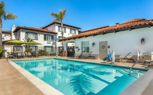 Best Western Plus Capitola By-the-sea Inn & Suites