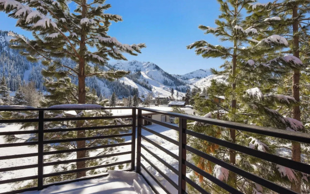 Valley View Bliss Nearby Bike Trails & Beach