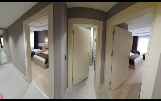 Roccia Downtown Otel
