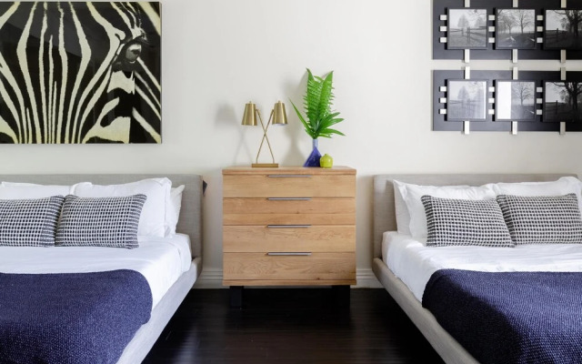 Florence by AvantStay | Estate w/ Dock & Pool | Sleeps 16