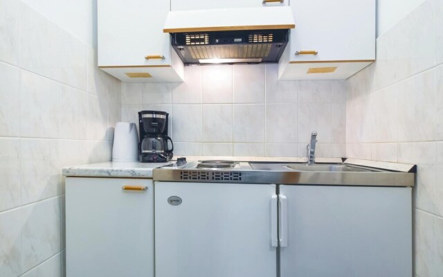 Nice Home in Lokva Rogoznica With Wifi and 2 Bedrooms